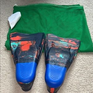 Speedo Black and Orange Swim Fins and green mesh bag